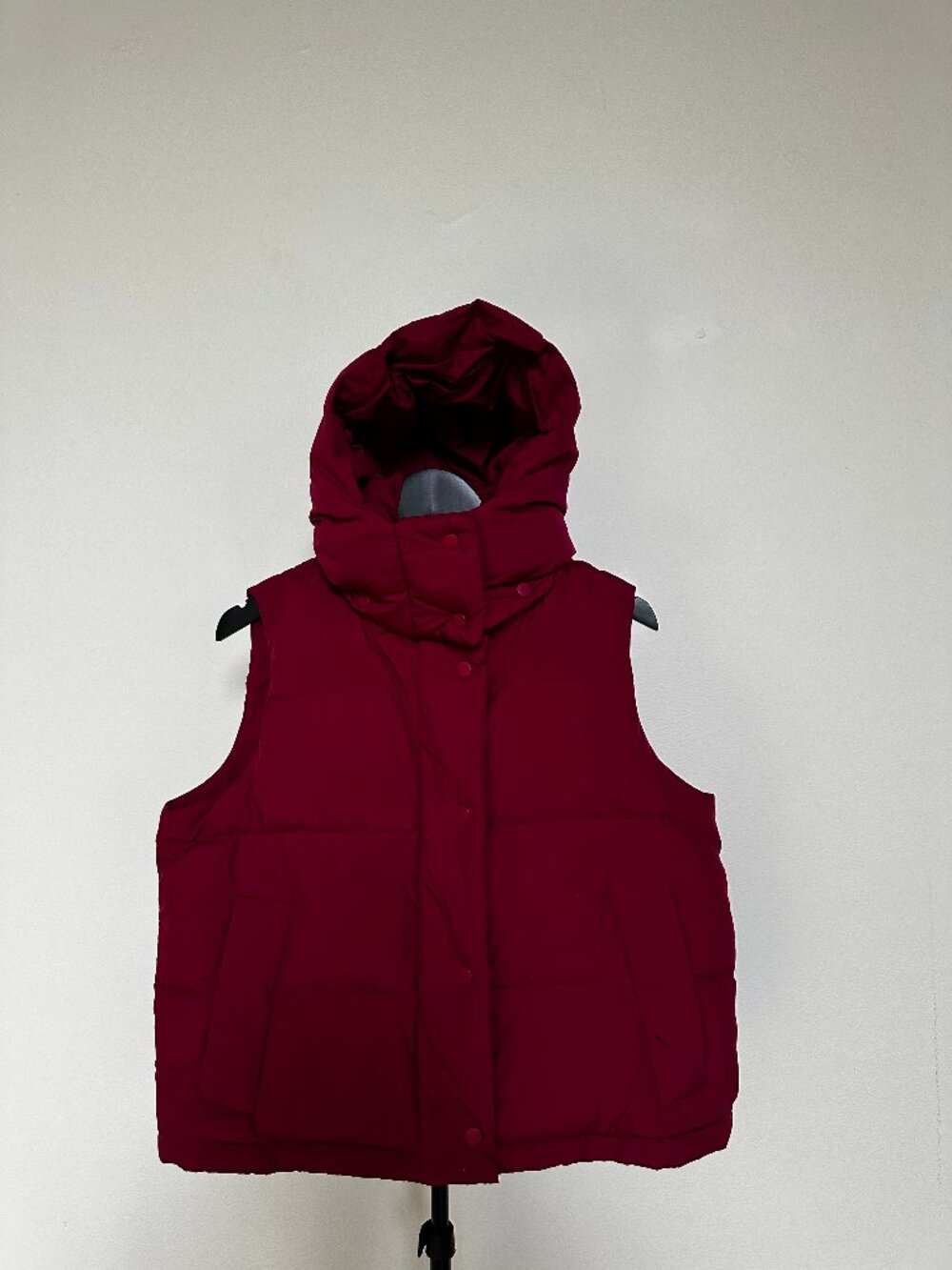 Lululemon Wunder Puff Cropped Vest Berry Rumble Size 4